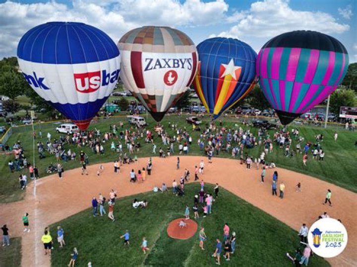 A Guide To Enchanting Balloon Arches In Louisville, KY