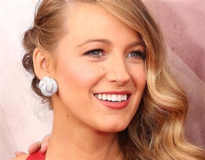 Blake Lively's Mole: A Comprehensive Look Into the Iconic Beauty Mark