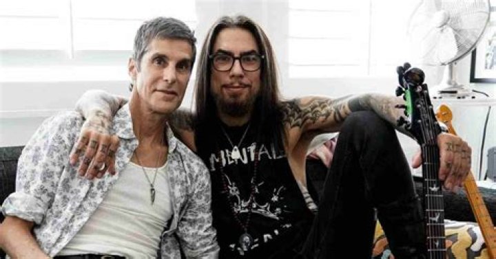 Dave Navarro 2025: Exploring the Future of the Dave Mobile Banking App