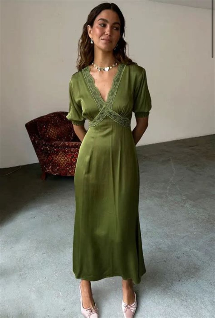Green Dress Fashion Trends: Embrace Sustainability in Style