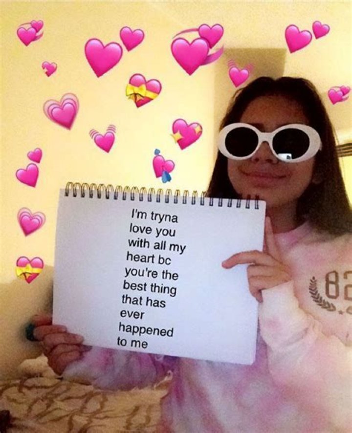 Heartfelt Memes for Her: Strengthening Connections Through Humor and Emotion