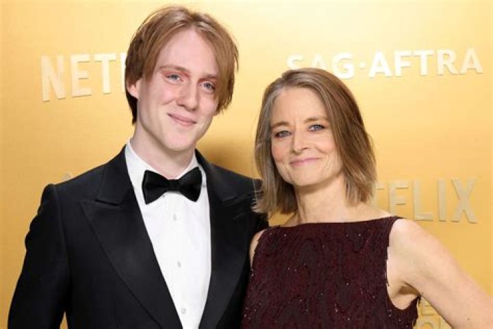 How Did Jodie Sweetin Get Into Acting? Unpacking Her Early Hollywood Journey