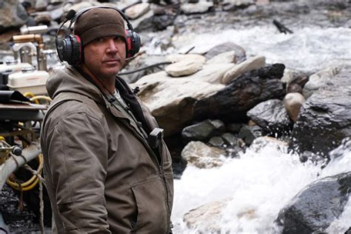 How Does Dustin Hurt Make Money? Unpacking the Search for Information