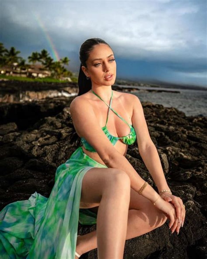 Unveiling the Digital Goldmine: How Much Does Camilla Araujo Make on OnlyFans?