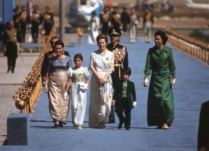 How Rich Was the Iranian Royal Family? Unpacking the Pahlavi Fortune