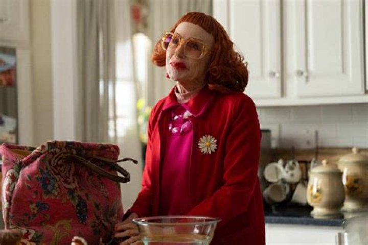 Is Ed Harris a Smoker? Unraveling the Public's Curiosity About a Beloved Actor