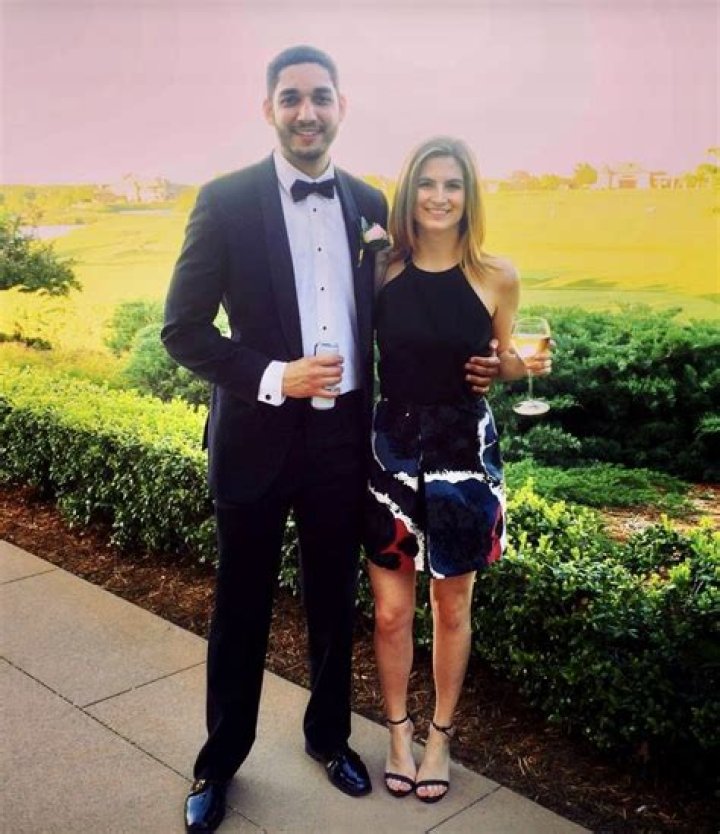 Kaitlan Collins Married: A Deep Dive into Her Life, Career, and Relationship