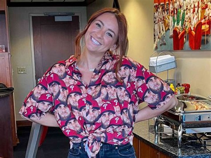 Kayla Varner Instagram: A Look at Her Online Presence