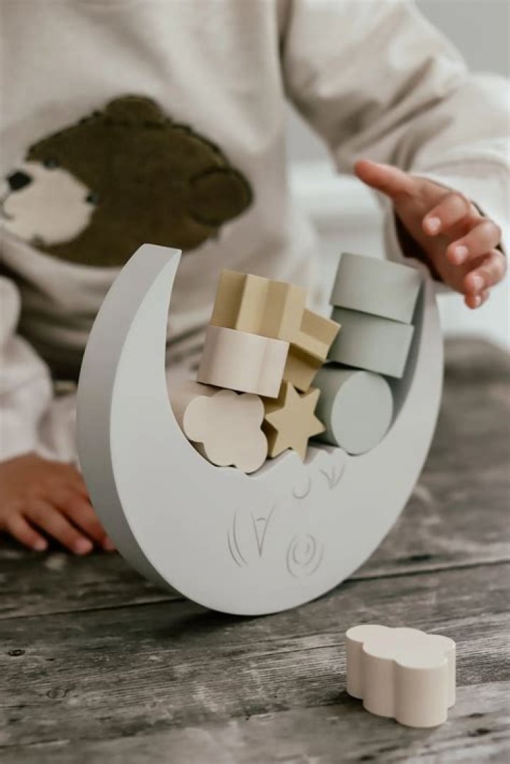 Lana Moon: A Rising Star in the Entertainment World