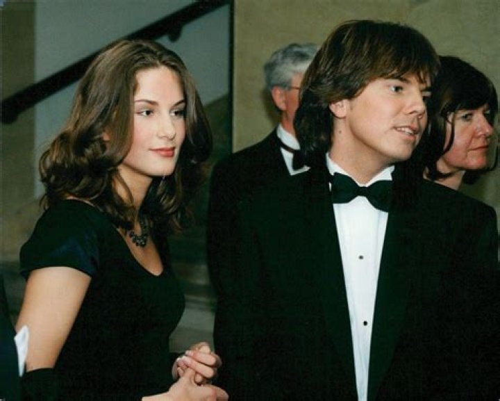 Lisa Worthington Larsson: The Inspiring Story of a Global Icon