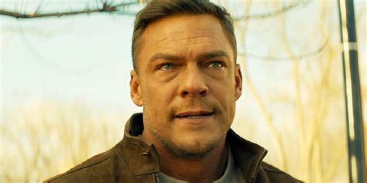 Was Alan Ritchson in the Military? Unpacking the Truth Behind the Roles