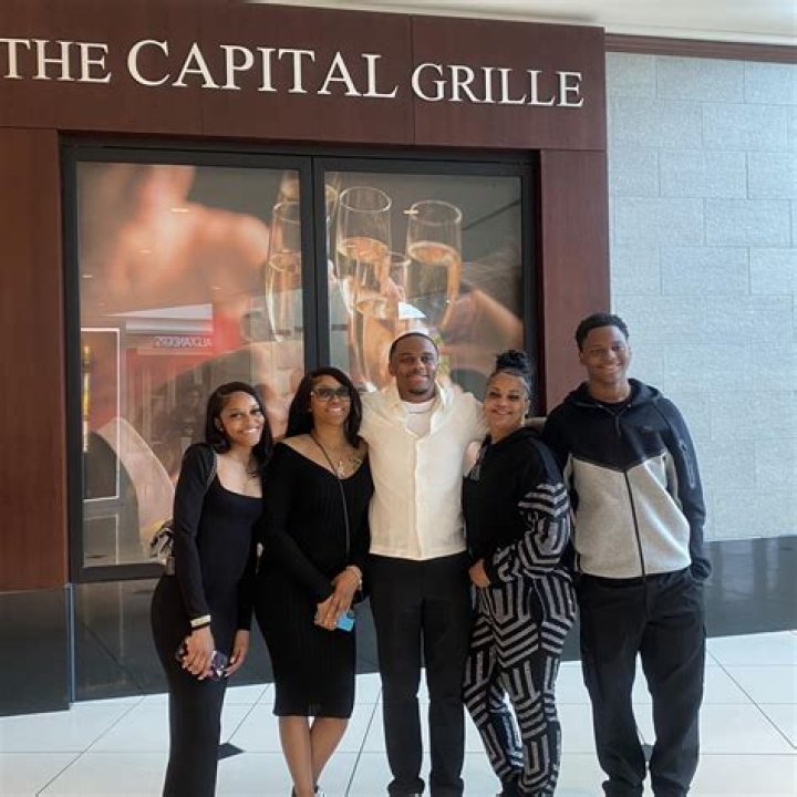 What Restaurant Does Angela Lansbury's Daughter Own? Unpacking the Mystery of Celebrity Connections