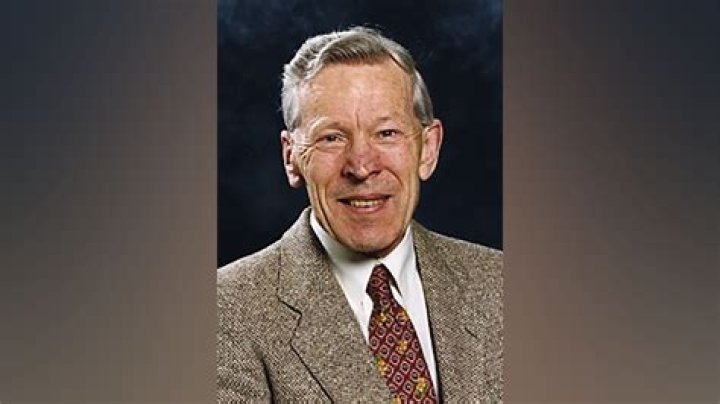 Who Inherited J. Howard Marshall's Money? Unraveling a Famous Fortune Fight