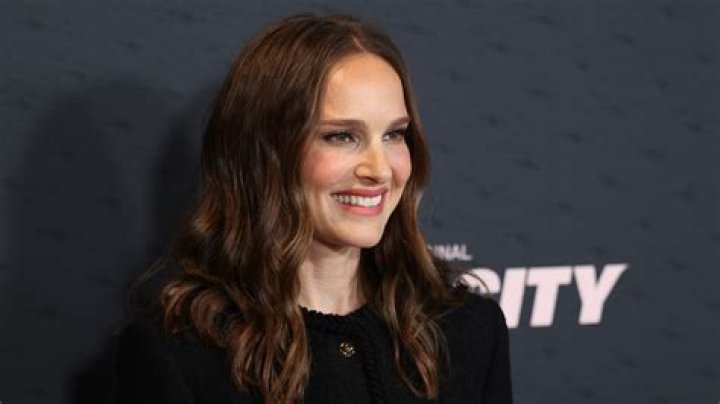 Why Does Natalie Portman Live in Paris? Unpacking Her Parisian Life